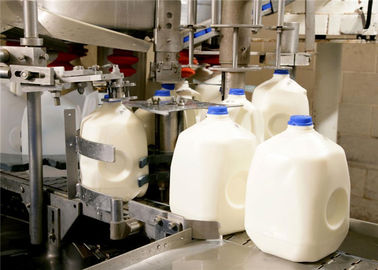 China De automatische Installatie van de de Melkverwerking van UHT van de Melkproductielijn Zuivel3000l 5000L fabriek