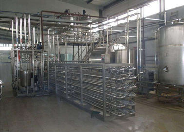 China 304 de Verwerkingsmateriaal van de roestvrij staal de Zuivelmelk/Lijn van de Vruchtensapverwerking fabriek